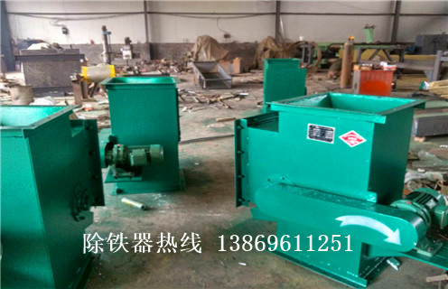 管道除鐵器，吉林液體管道除鐵器_吉林液體管道除鐵器廠家應(yīng)用安裝示意圖型12000高斯_可定制工作原理